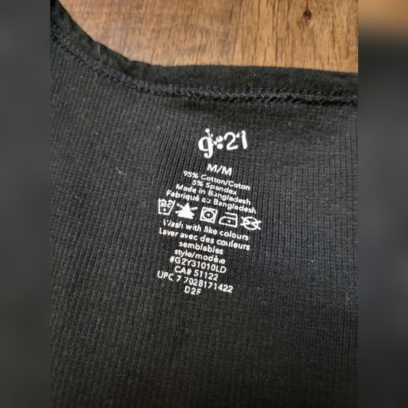 FREE W BUNDLE G21 ribbed tank top - Picture 2 of 7